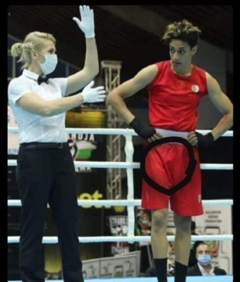 goddek's tweet image. Ladies, do you hang your clitoris to the left or the right?