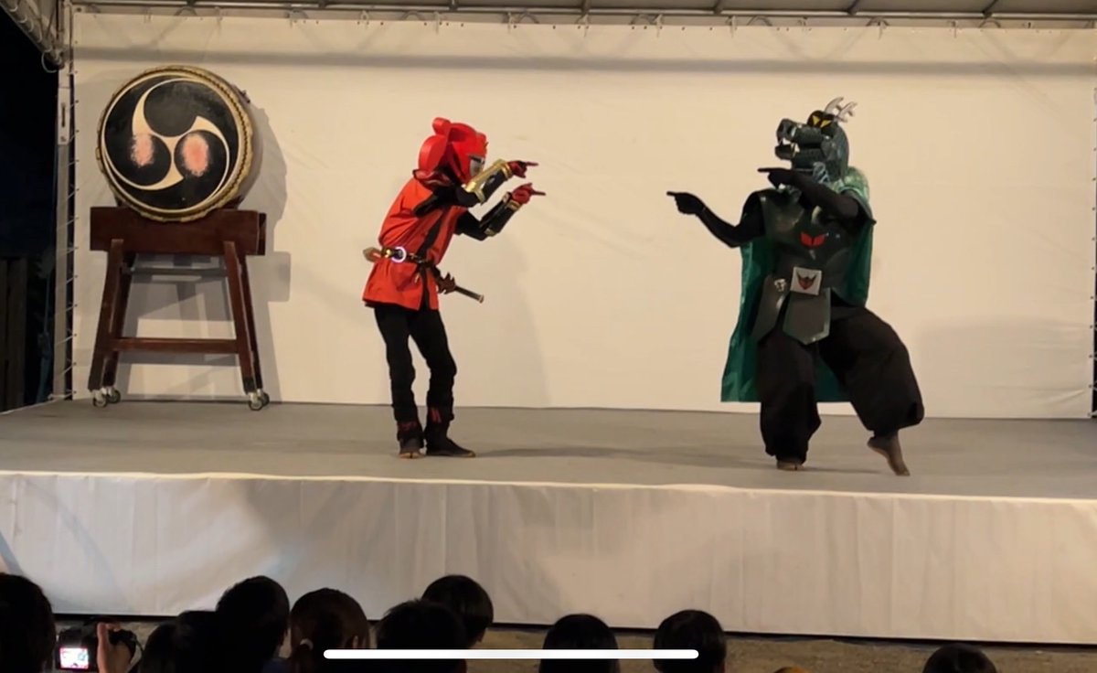kamiarija's tweet photo. カミアリージヤーin古志夏祭り〜✧
みんなの盛り上げがあって一緒に熱いステージSHOWを繰り広げてきましたよ〜🎶
初めましての子ども達もノリノリで楽しんでくれたからバッチ グー！！
来てくれたみんなだんだ〜ん＼(^o^)／ https://t.co/aNU1msXylx