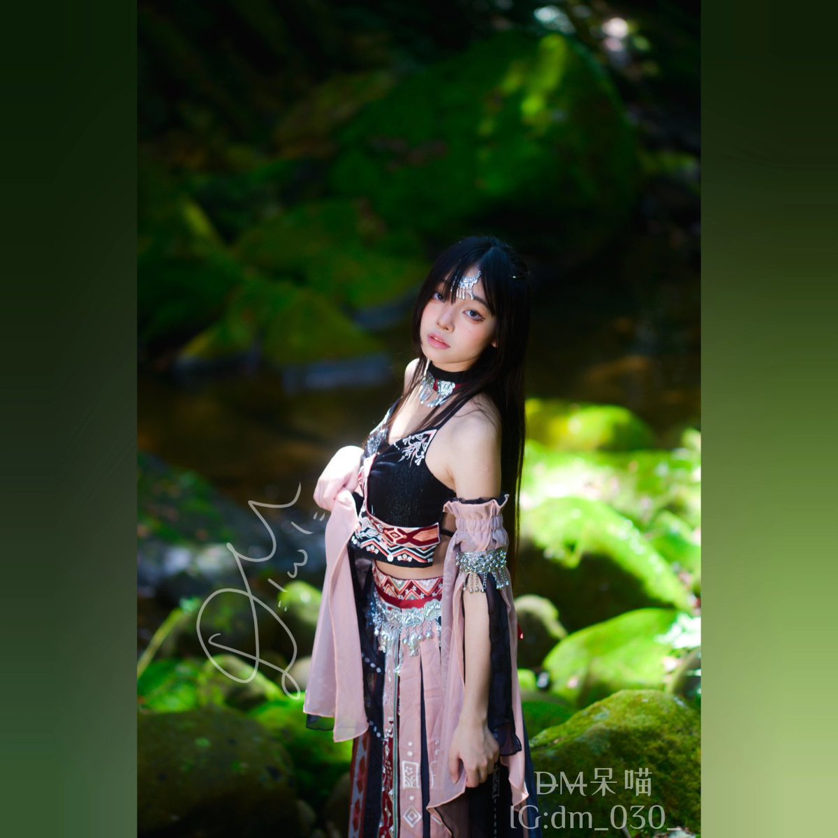 DM_030_'s tweet image. 哈尼族少女〔2〕

#外拍 #改良版 #少數民族服飾 #DM呆喵 #呆喵