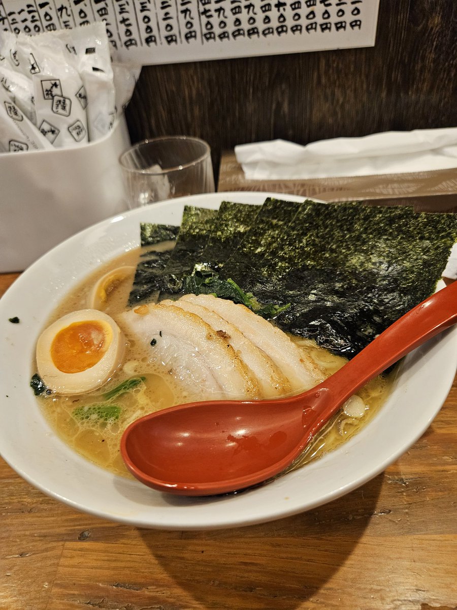 久しぶりの大桜
定番の、のりちゃったま
かため、こいめ🎵
#ラーメン大桜