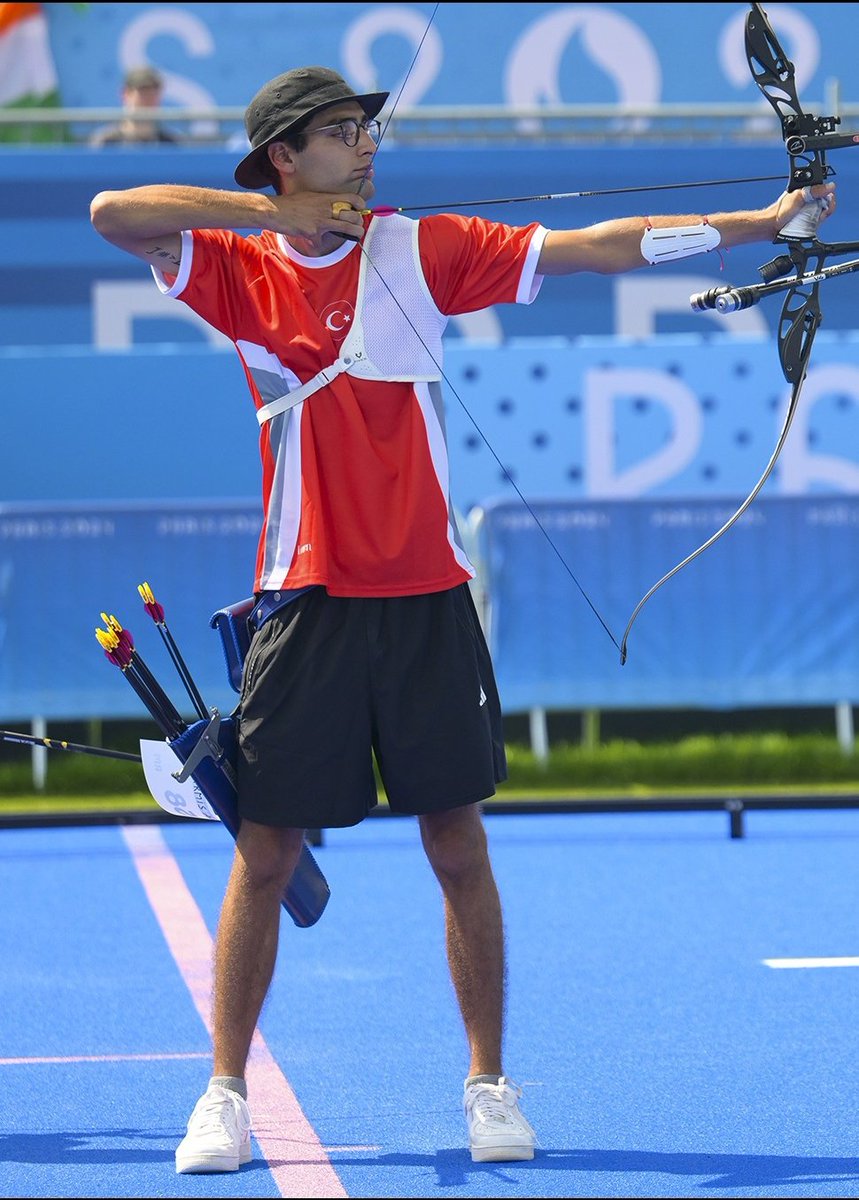 #Paris2024 Okçuluk erkekler bireyselde Muhammed Abdullah Yıldırmış ilk turda rakibine 6-2 yenilerek olimpyatlara veda etti.

#Olympics #OlympicGames