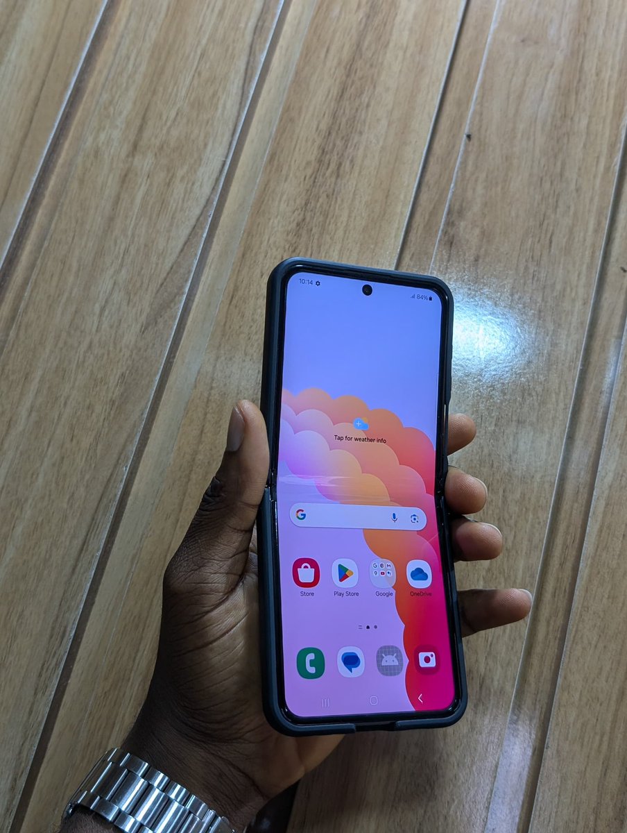 poriagadgets's tweet photo. Premium UK Used 🇺🇸Samsung ZFLIP 5
✅512gb
✅Single SIM + ESiM
✅Price: N680,000
#EndBadGovernaceInNigeria #EndBadGovernanceProtest #Protesters #DeLigt #BellaShmurda #CongratulationsCross #ReginaDaniels https://t.co/WLyZPMedBe