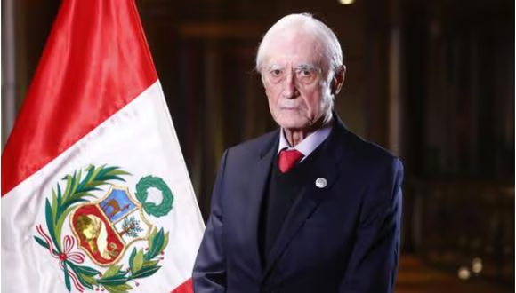 DanteBobadilla's tweet photo. El canciller de los terrucos y el canciller de los demócratas. Esa es la diferencia. Con Pedro Castillo teníamos un gobierno de comunistas trasnochados, ignorantes, mediocres, terroristas, corruptos en banda, etc. Hoy estamos en el lado correcto de la historia y de la democracia. https://t.co/Q8tQLjIDF9