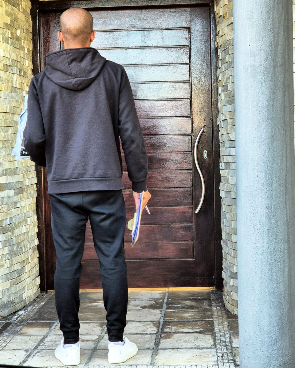 IshCourier's tweet photo. Your doorstep, Our destination. 

#ishcourier #courier #local #collection #delivery https://t.co/Jv9VlUOTKh