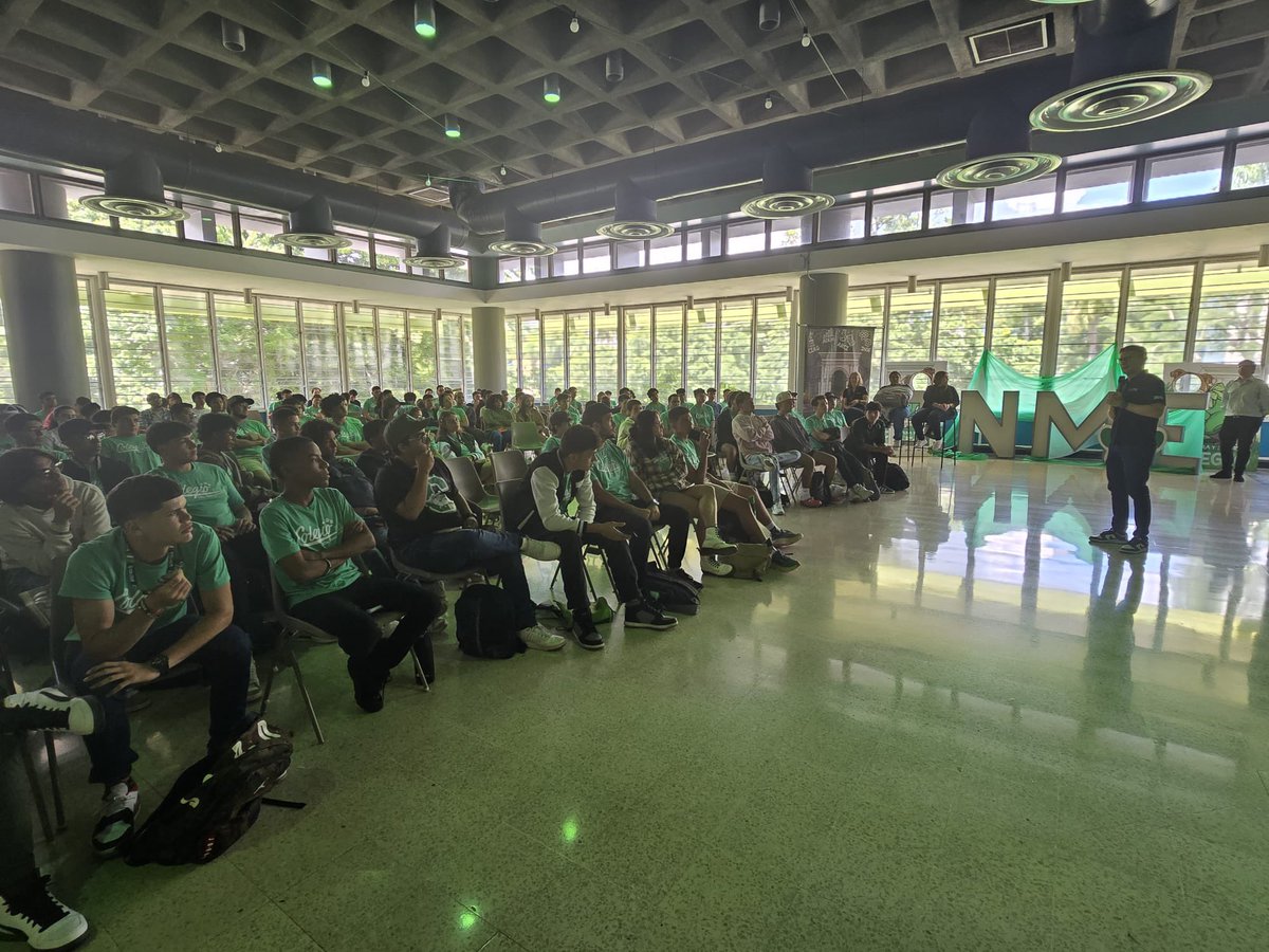 Ayer tuve la oportunidad de conversar brevemente con los nuevos estudiantes de Ing. Mecánica de <a href="/uprm/">RUM/UPRM</a> sobre mis áreas de investigación y el proyecto Formula SAE. #AntesAhoraySiempreCOLEGIO!
