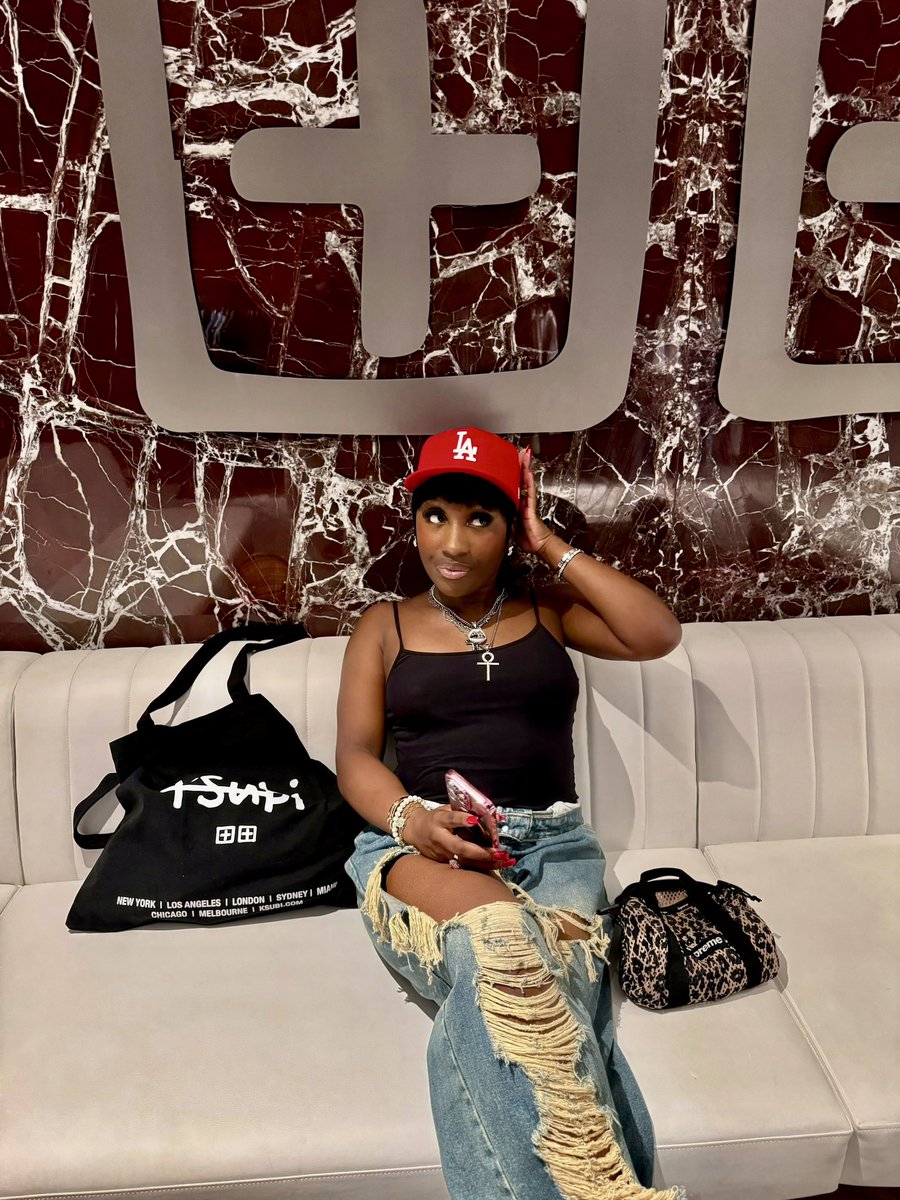 La Fly Mami🫧 tweet media