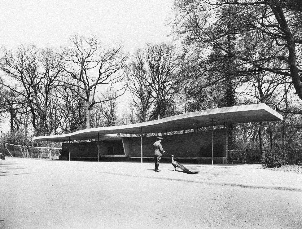 moleskind's tweet photo. The Shelter
Lubetkin & Tecton
Whipsnade Zoo
England
Architectural Press Archive
RIBA Collections
1935
#BertholdLubetkin
#Tecton https://t.co/iq8ooXySiv