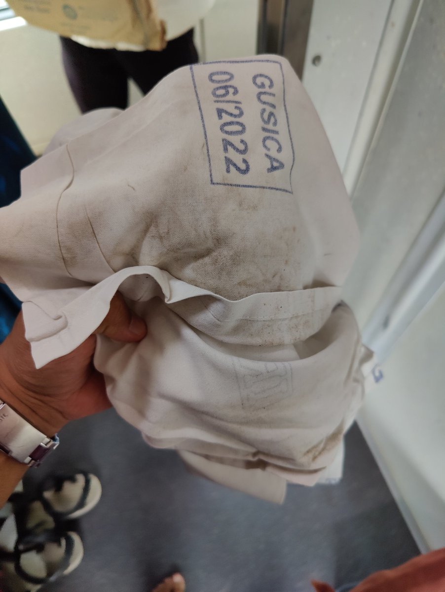 seemantrao's tweet photo. @IRCTCofficial @RailMinIndia @Central_Railway I am traveling from Pune to Nagpur in AC first class and I got dirty bed sheets. Attaching the photo. We booked first class tickets for hygiene and safety. This is not at all accepted. https://t.co/Wk0TDrqkpE