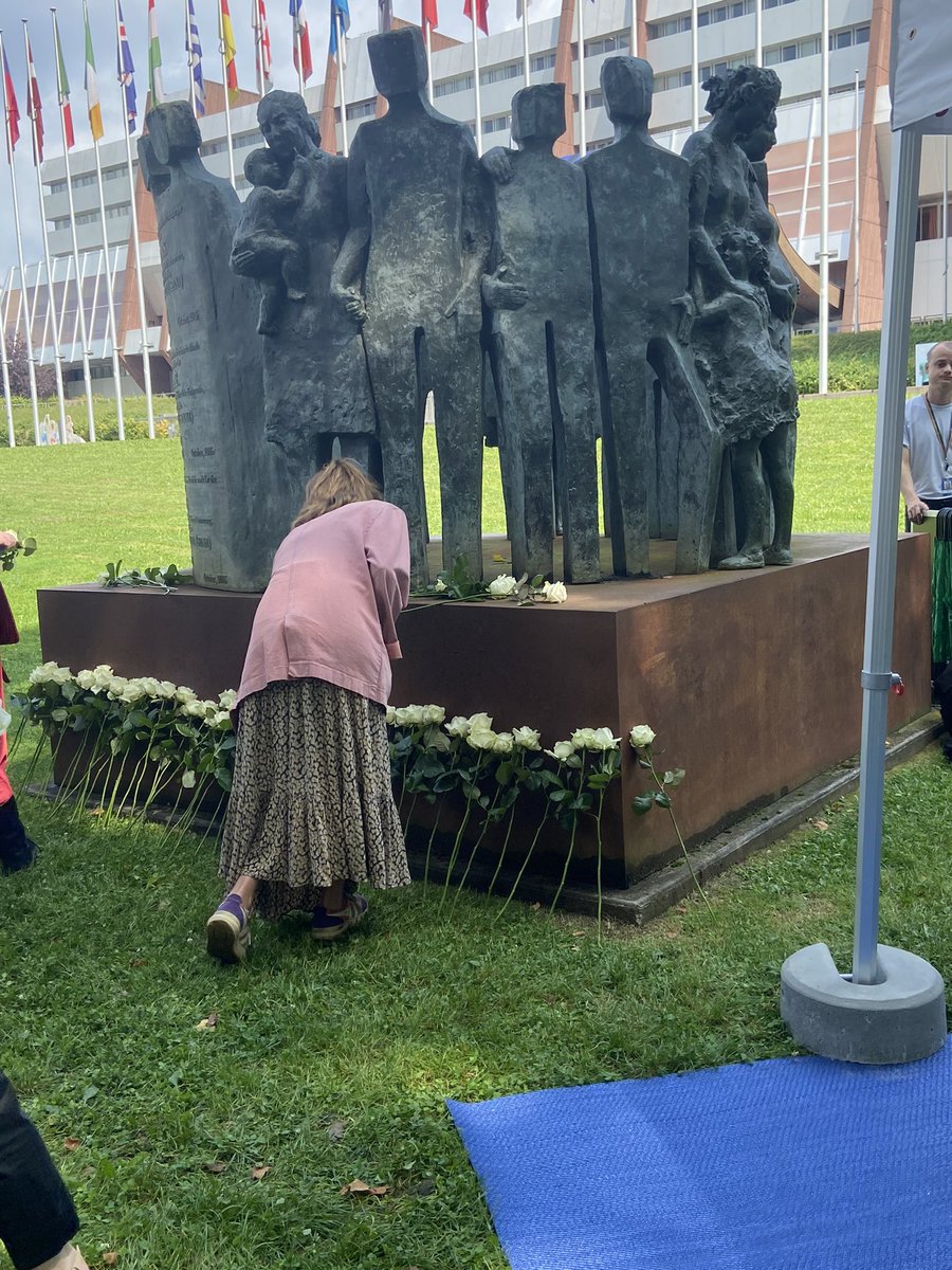 Today’s European Roma Holocaust Memorial Day marks the 80th anniversary of the genocide of Roma and Sinti in Auschwitz-Birkenau. As those who survived are passing away, we must remember 🕊️