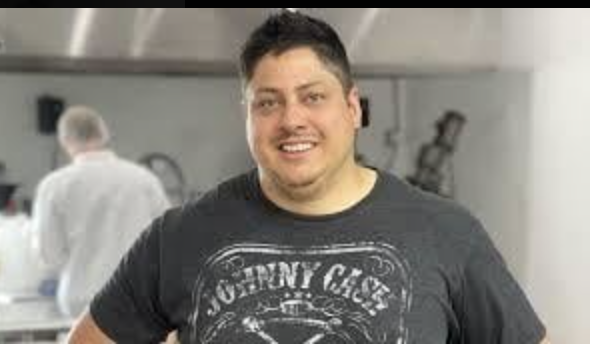 The CEO of #Bergen's <a href="/CraftCannery/">Craft Cannery</a>, @PaulyGoogs, has been recognized as the Business Person of the Year by the Small Business Council, an affiliate of  <a href="/RochesterChambr/">Greater Rochester Chamber</a>. Guglielmo was chosen in the category for businesses with under 25 employees.
BDN: bit.ly/46w5lpA