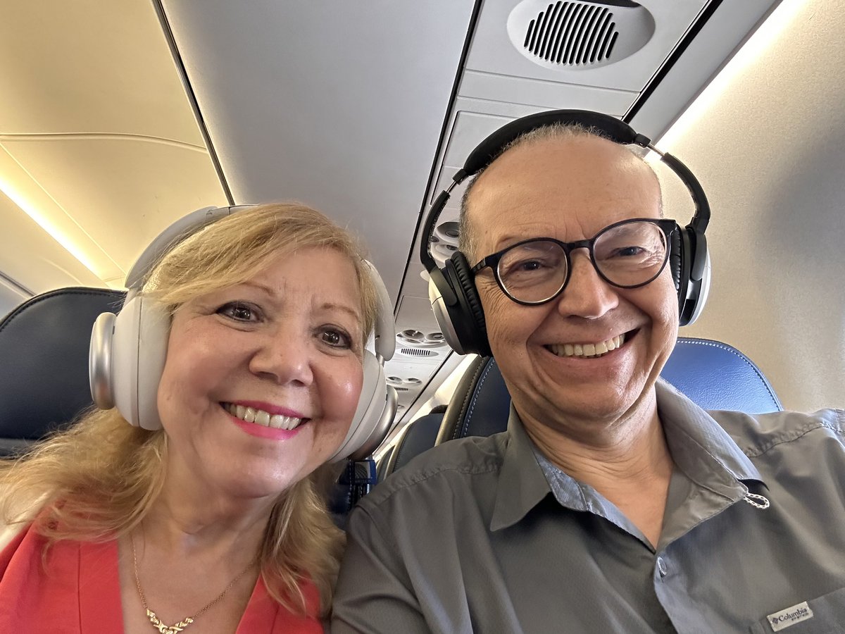 DrRRodriguez's tweet image. On our way to St. Louis for AOA Education Center Committee meeting #AOA #OM2025 #NJEyeDocs #optometricphysician
