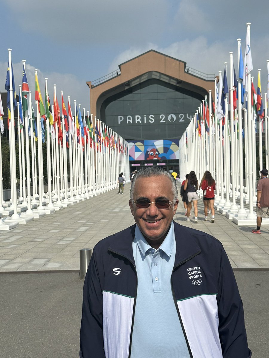 Buenos días de Viernes 2 Agosto 2024 ,desde Saint Denis, París, Francia. En la Villa Olímpica <a href="/Paris2024/">Paris 2024</a> 

Es el Ducentésimo Decimoquinto 
día 215/366.

Faltan 9 días para cierre JJOO París.
Faltan 32 días Cumpleaños de LMO.
Faltan 144 días para el Cochinillo. 
Faltan 151 días