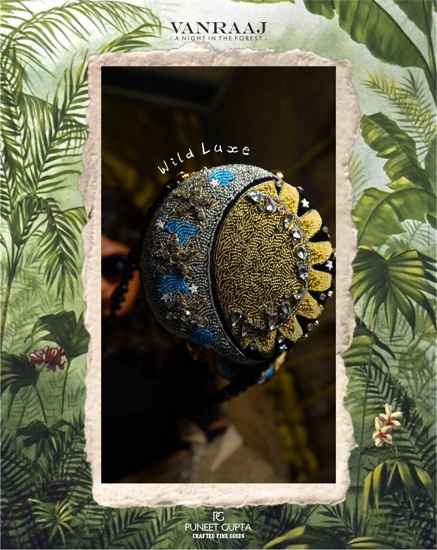 Embrace the mystery of the night. Perfect for those who love vibrant and unique styles. Embrace the exotic! DM for orders.
.
#luxurybags #luxurygifts #luxurygifting #giftsindia #womenbags #3dbags #indiandesigner #clutches #bags #indianbride #indianweddings #trousseau #bridalbag