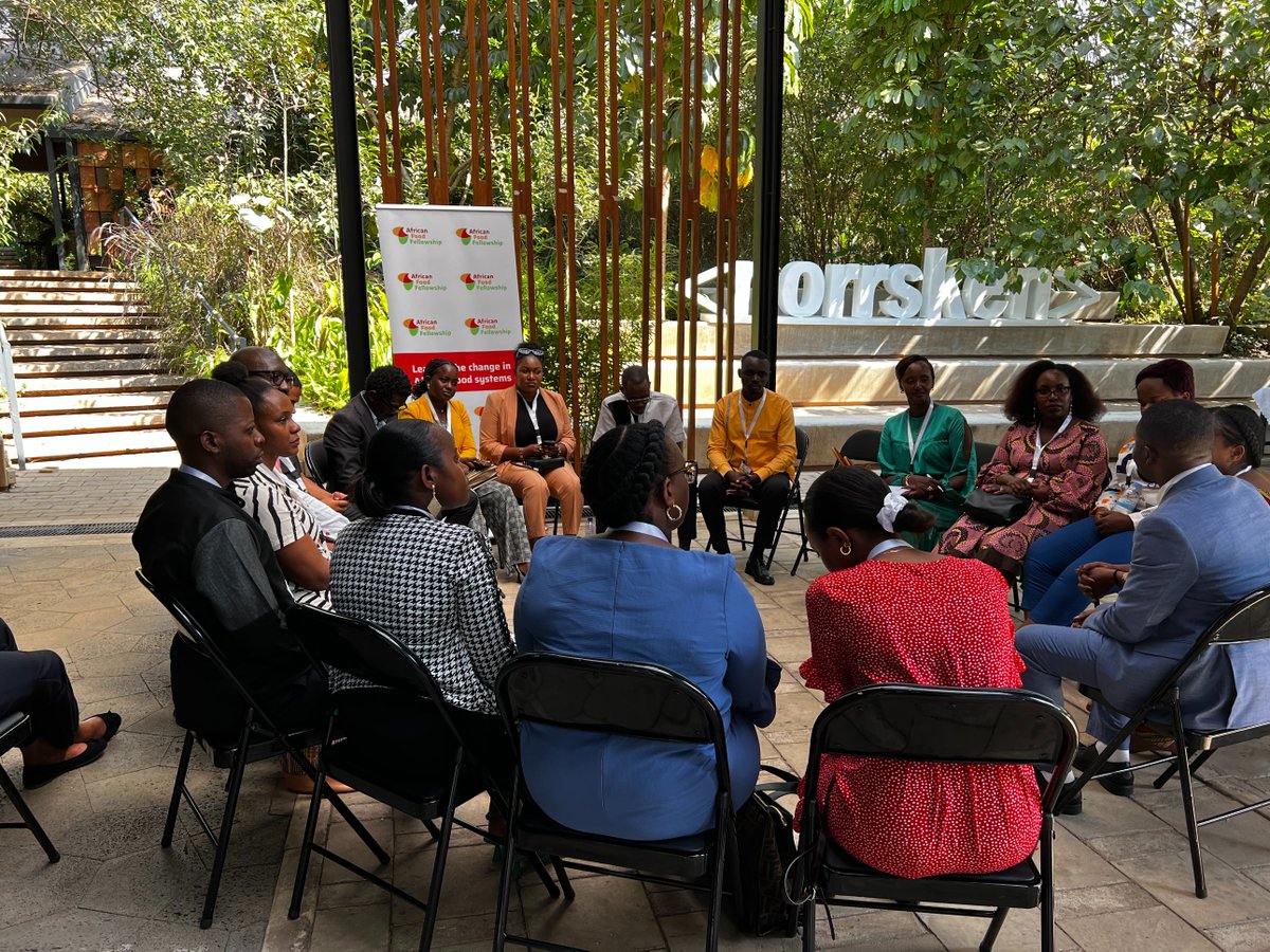 _AfricanFood's tweet photo. The Fellows have spent the last 10 months working hard to sharpen their food systems leadership skills. The programme has challenged how they think, how they work with each other, and how they plan for the future.
Here, they share reflections from their journey.
#Rw3Graduation https://t.co/D3E5LUkcNJ