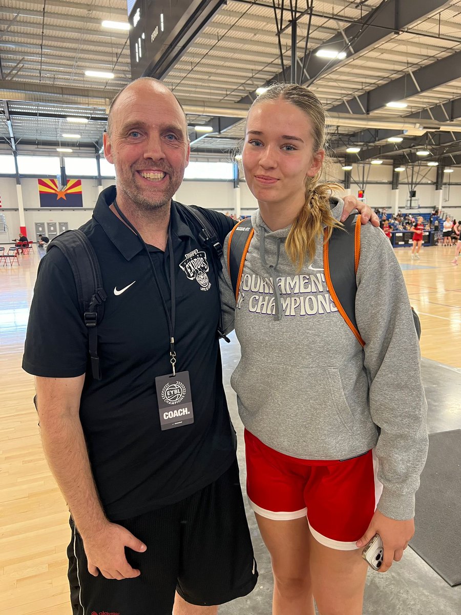 Senna Mooijekind tweet media