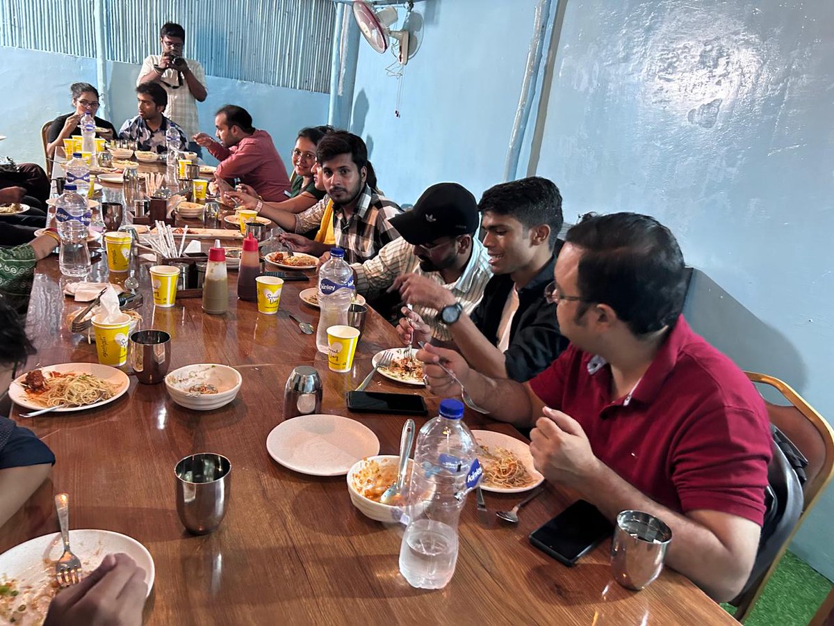 tanutiwari239's tweet photo. SOLANA ECOSYSTEM IRL EVENT JULY @ LUCKNOW ✨

Featuring host @Mr_soul_pickr exciting activities and a thought-provoking vibe = INTELLECTUAL FUN 🤩

Huge thanks to @SuperteamIN &amp; @SuperteamDAO for such fantastic events! 🔥 https://t.co/33eM2X0Rpj
