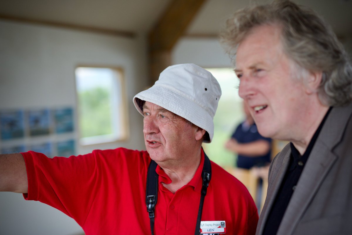 How many ways are they to volunteer at your local Wildlife Trust? #DYK #MWTVolunteers help us in nearly all aspects of our work, from data entry to thistle pulling, people engagement to finance, not forgetting dormouse surveys! 
Interested? 👉 montwt.co.uk/volunteer