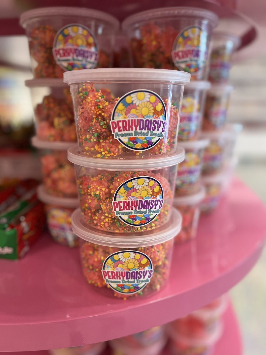 PerkyDaisy23's tweet photo. Just found out that nerd clusters are coming out with a new combo flavor in November! Thank you @seaclusters23 for sharing that info! Cant wait to freeze dry them! They are one of my favorites: OG style and freeze dried #sweet #nerdclusters #candy #freezedriedcandy https://t.co/OoBCNxUaqi