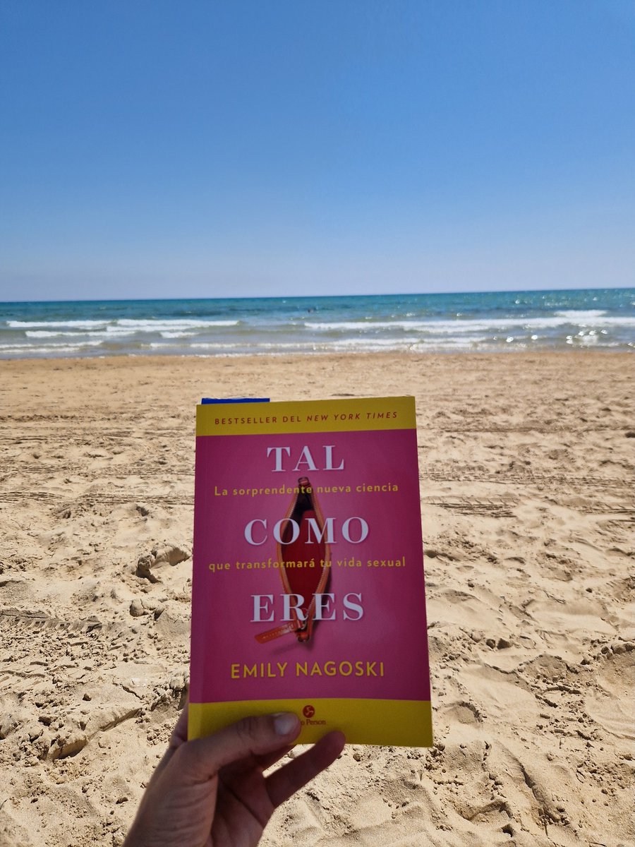 LaMary6969's tweet photo. Queridas #Mafin Recordar... LEER ES SEXY 😉🤓❤️‍🔥. Cuidaros mucho EN TOOODOOO  amiguis 🫶🏻. Hermoso Viernes amores 🏳️‍🌈🫂🥰🦋😘 #TalComoEres #EmilyNagoski  #SueñosDeLibertad #LGTBIQ+ #Cultura #Libro @atresplayer @AtresplayerInt #Autocuidado https://t.co/o3mA6sDp2G