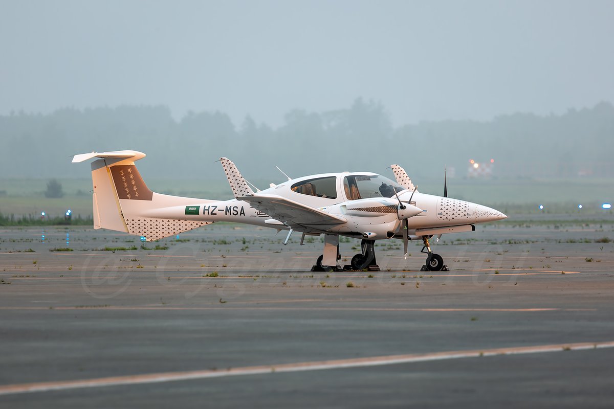 Cygnus201101's tweet image. HZ-MSA
Diamond DA-42 NG Twin Star

サウジアラビア籍のツインスター
世界一周飛行途中の立ち寄りだったのかな？

July 18, 2024

#HZMSA #DA42 #CTS #RJCC #新千歳空港