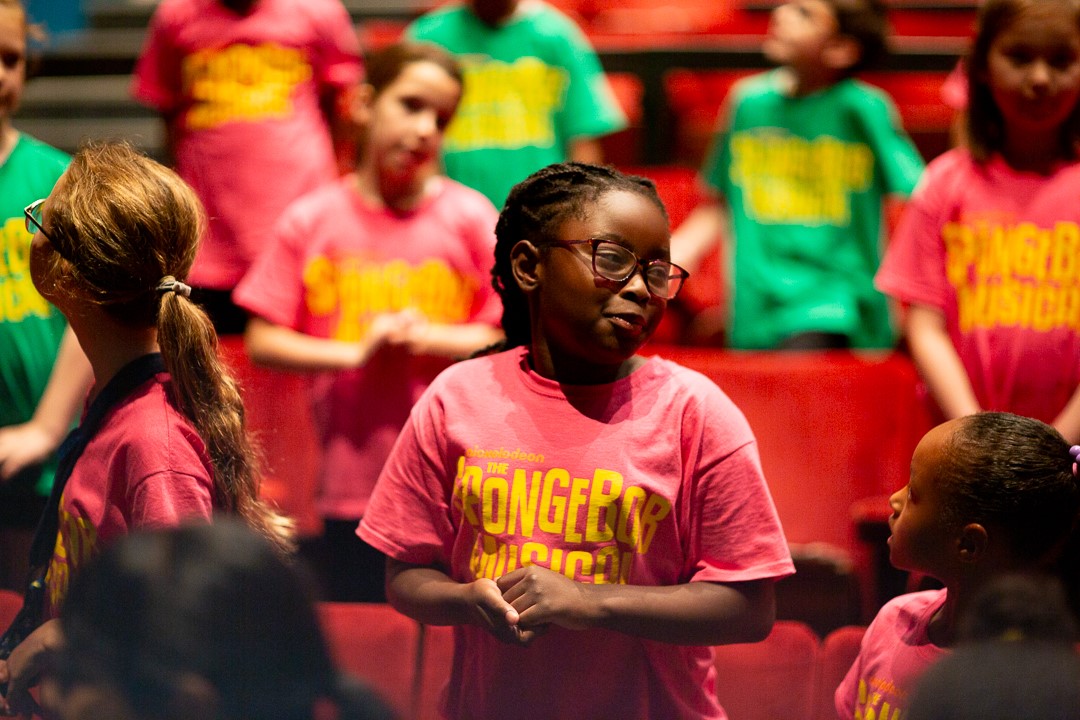 Queen's Theatre Hornchurch tweet media