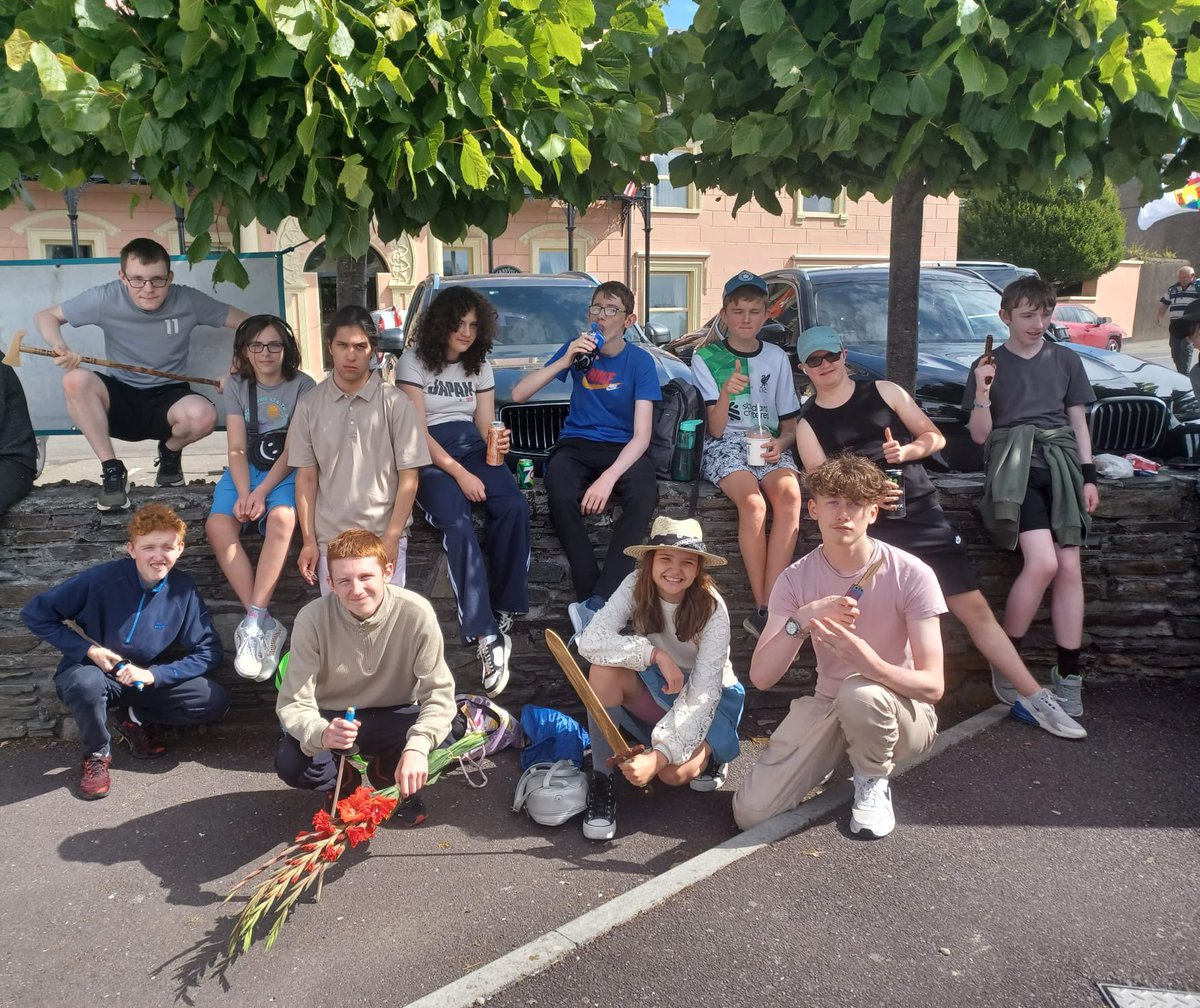 KinsaleComSch's tweet photo. Well done to the students who participated in our 2024 Summer Programme.The students enjoyed a variety of activities such as coding, music, art, sport, cooking, sustainability and science.They also attended fantastic trips to places like Fota, Kinsale Market,Doc Beach and more. https://t.co/5deRhalXVg