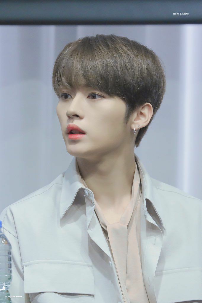 GYUURlYA's tweet photo. lee know x jeon miso #catterion short au 

keduanya sama-sama bermimpi untuk bisa berdiri di panggung yang besar, dan keduanya juga tau bahwa ada yang harus di korbankan untuk 𝘱𝘢𝘯𝘨𝘨𝘶𝘯𝘨 itu.

⏩#BEFOREBREAKUPWEEKS #EVERY2WEEKS @bxg_crew⏪ https://t.co/L9FhLos8Iq