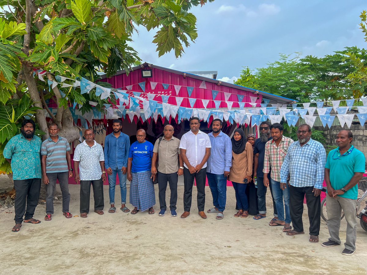 އިހަވަންދޫ ދާއިރާގެ އިއްޒަތްތެރި މެންބަރ އަޙްމަދު ނަޞީރު  އަދި ހޯރަފުށި ދާއިރާގެ އިއްޒަތްތެރި މެންބަރ އަލީ މޫސާ ހއ.މާރަންދޫ ޕީޕީއެމް ، ޕީއެންސީގެ މެންބަރުންނާއި ބައްދަލު ކުރުމުގެތެރެއިން