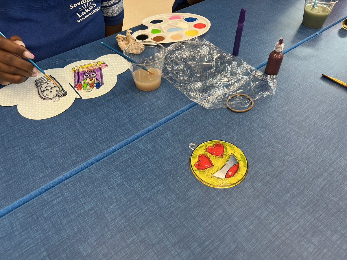 Miss Ice tweet media