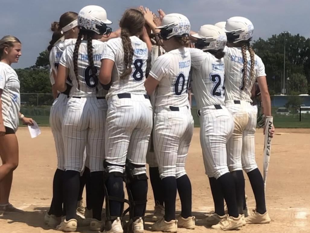 2024 Season
-2 Community Service events
-Read Atomic Habits
-<a href="/Doc_elitemind/">Dr. Larry Widman</a>
-Weekly mindset/team building in ❄️
-🍕 Parties, Starbucks, 🥎 Bingo
-2X 🥈<a href="/TopGunEvents/">Top Gun Events</a> Thunder, TG Swing Into Spring
-4X 🥇TG/USA Heartland Showcase, KC Memorial Gold, NAFA Northern Nationals, Quakes
