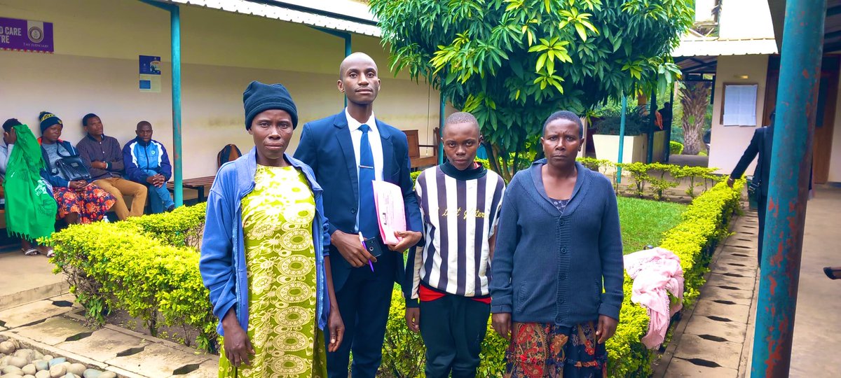 The Legal Aid Clinic Kabarole team with the help of clerkship students secured the release of a juvenile in FortPortal. Court dismissed the charges against the juvenile who was acquitted and released to his parents, they were instructed to take the him back to school. #LDCUgCT