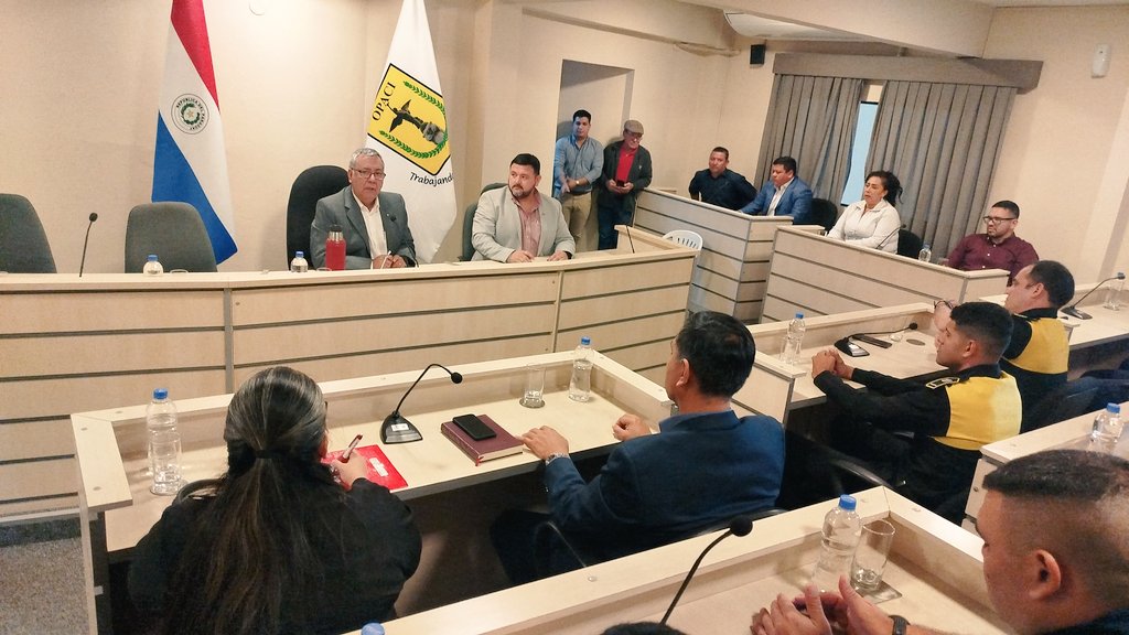 Educación Vial es una herramienta que nos ayudará a disminuir la cantidad de accidentados en las rutas.
<a href="/antsv_py/">Agencia Nacional de Tránsito y Seguridad Vial</a>