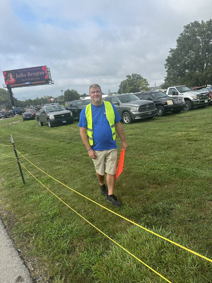 msallenips's tweet image. Grad pathway requirement 2: Learn and Demonstrate Employability Skills, anyone? 

The Continentals are at the @IndyStateFair #LearnAndEarn #WBL #Bucket2 #FamilyFoodFundamentals

🎟️ Diversity 
🎟️ Opportunity 
🎟️ Achievement