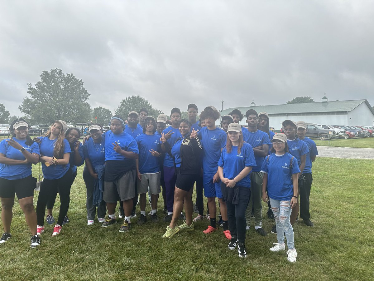 msallenips's tweet image. Grad pathway requirement 2: Learn and Demonstrate Employability Skills, anyone? 

The Continentals are at the @IndyStateFair #LearnAndEarn #WBL #Bucket2 #FamilyFoodFundamentals

🎟️ Diversity 
🎟️ Opportunity 
🎟️ Achievement