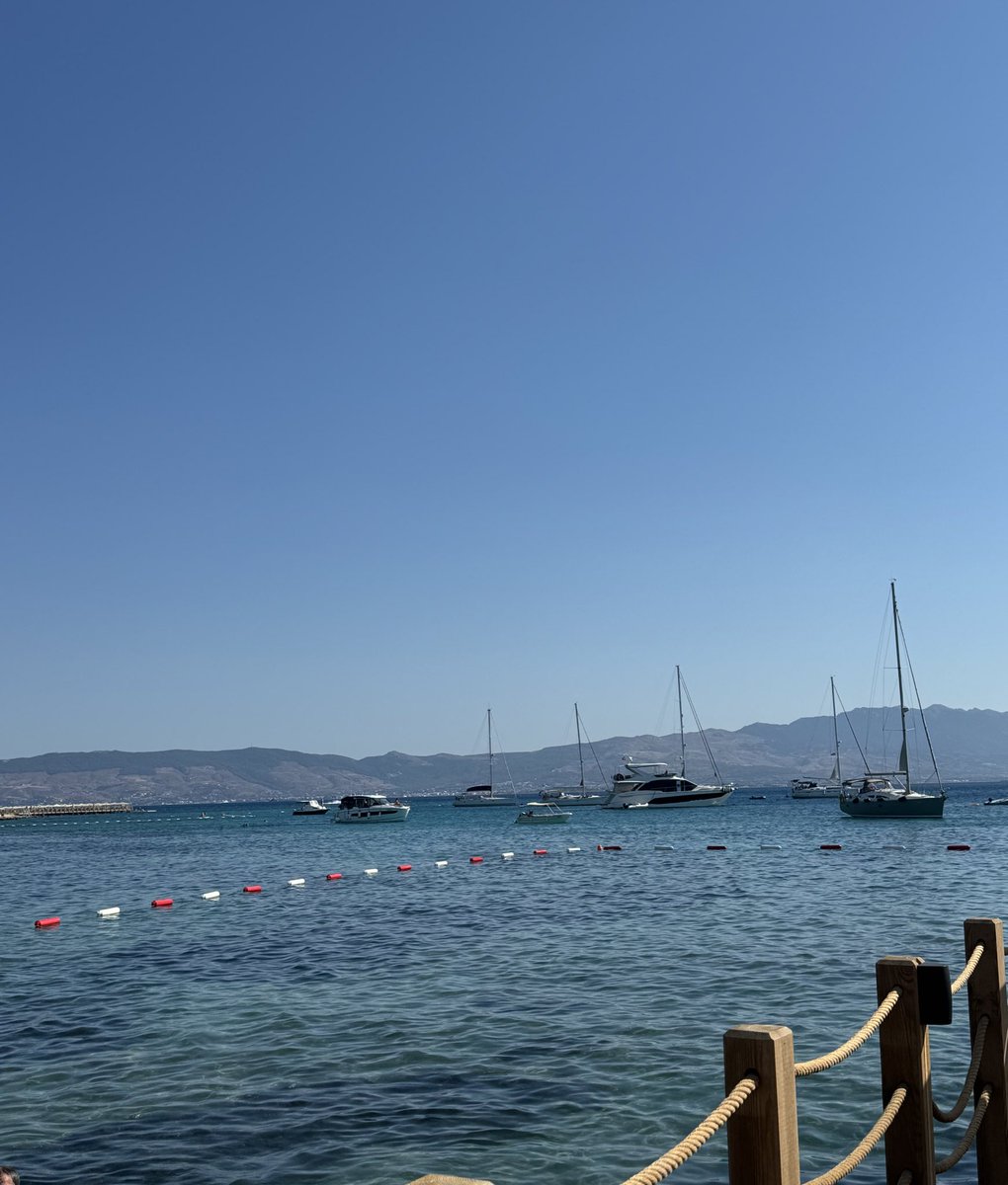 Düşünsene Bodrumdasın ve insta gidiyor. Hadi eyv