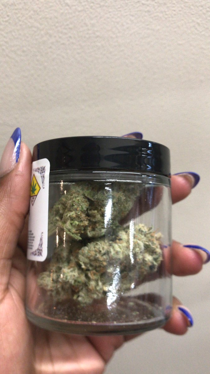 Good morning Tacoma!

30% off of emerald city flower 🤭✨🚀