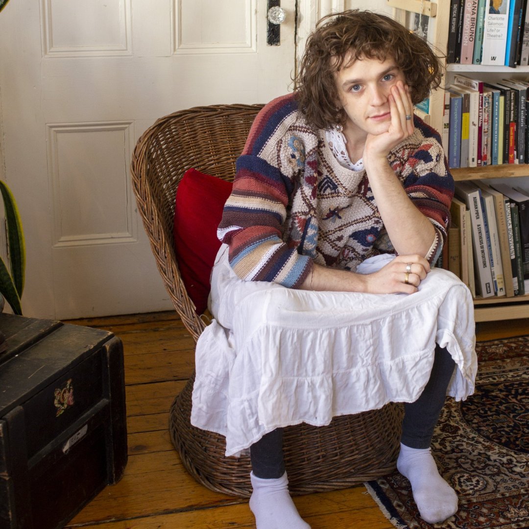 The Sonar Podcast Network 🎙 (@thesonarnetwork) on Twitter photo This week on <a href="/doinitpod/">Doin' it with Mike Sacks</a>, <a href="/michaelbsacks/">mike sacks</a> interviews 24-year-old musician, artist, and writer <a href="/trasherwhite/">Asher White</a> on her latest release, “Home Constellation Study,” her 15th album, plus Mike's love and respect for the late artist and writer Joe Brainard.
👂 thesonarnetwork.com/doin-it-with-m… This week on <a href="/doinitpod/">Doin' it with Mike Sacks</a>, <a href="/michaelbsacks/">mike sacks</a> interviews 24-year-old musician, artist, and writer <a href="/trasherwhite/">Asher White</a> on her latest release, “Home Constellation Study,” her 15th album, plus Mike's love and respect for the late artist and writer Joe Brainard.
👂 thesonarnetwork.com/doin-it-with-m…