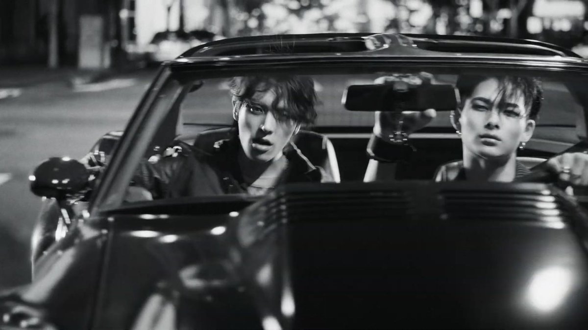 Siapa yang bilang ni-ki ga boleh nyetir?

Kan dia bawa SIM jadi aman aman aja