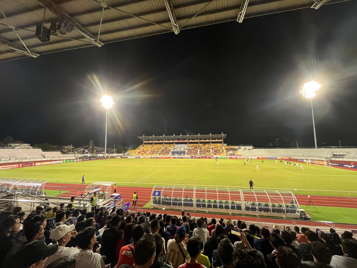 📍Stadium Majlis Perbandaran Selayang
⚽️ PDRM 1-1 JDT

Alif Aimam a joy to watch in the first half 👏🏼🇲🇾