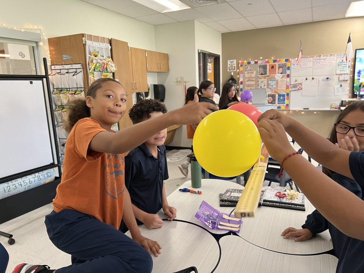 Investigating if air has mass in 5th grade science 🧑‍🔬🤠