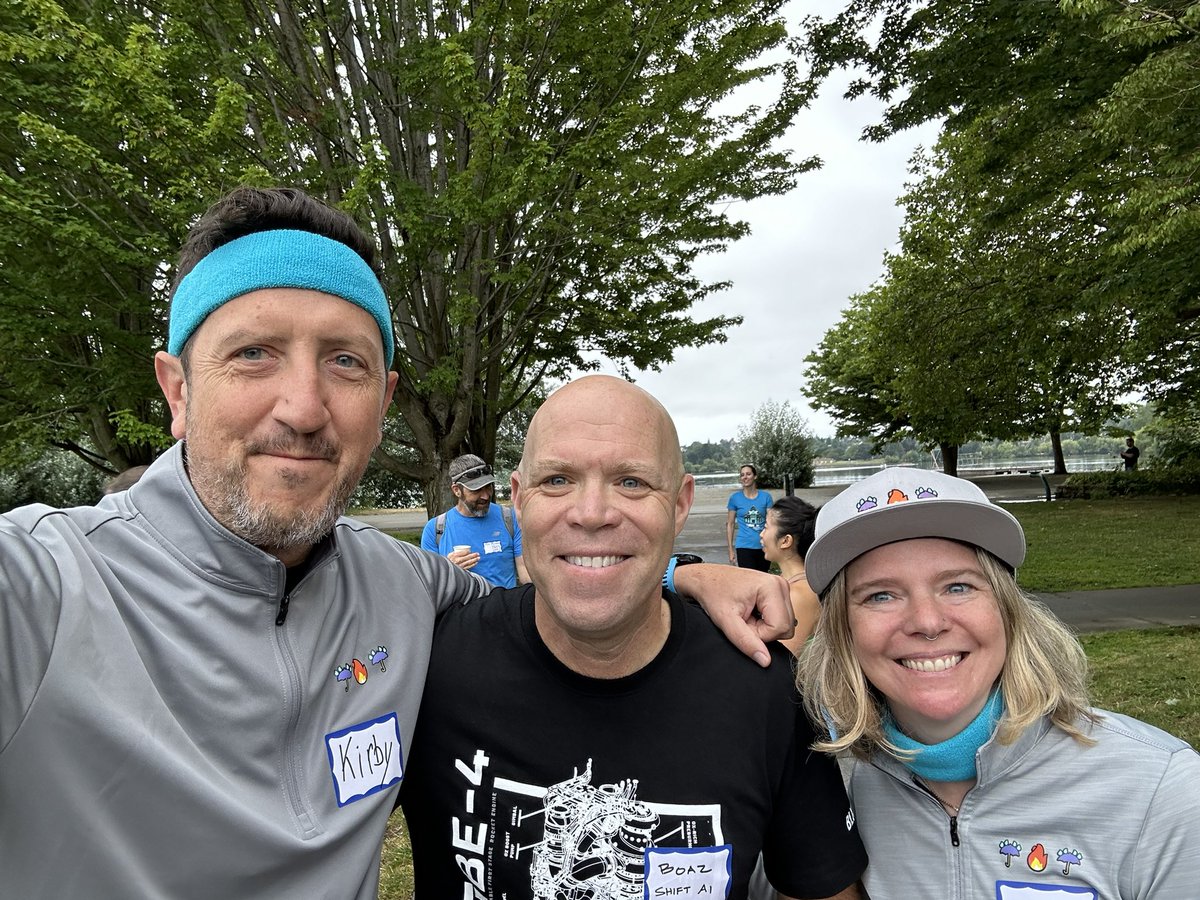 good early turnout for <a href="/ascend_vc/">Ascend</a> #seattletechweek #pitchandrun