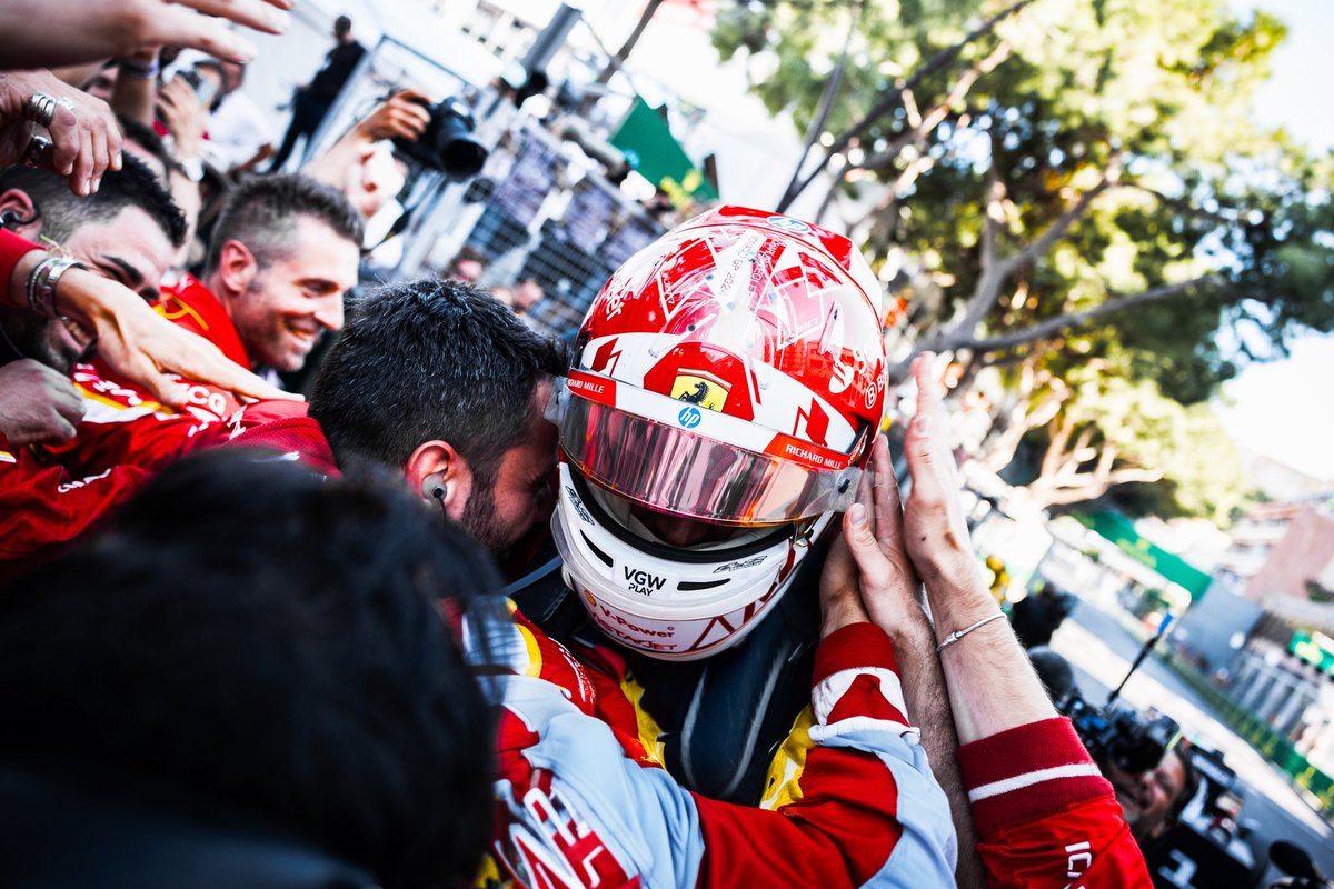 _AlexisPerrin's tweet image. Fan de F1 ? 
Achetez une photo de votre pilote préféré. Le premier drop comprend 6 photos, chacune en 10 exemplaires sur 
perrinalexis.com ⚡️