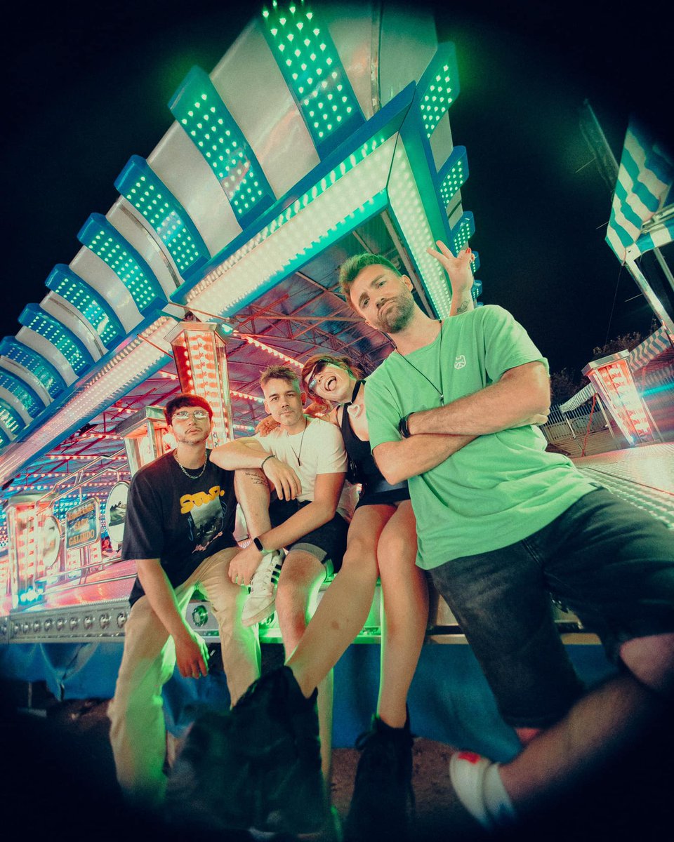 Y ya que estamos, empezamos la última tarde de julio con dos estrenos en forma de versiones. El primero, es la versión del "Dime" de <a href="/bethrodergas/">Beth Rodergas</a> por <a href="/GLASmusica/">GLAS</a> y <a href="/Madmadbel/">Madbel</a> 

alacant-indie.blogspot.com/2024/07/estren…