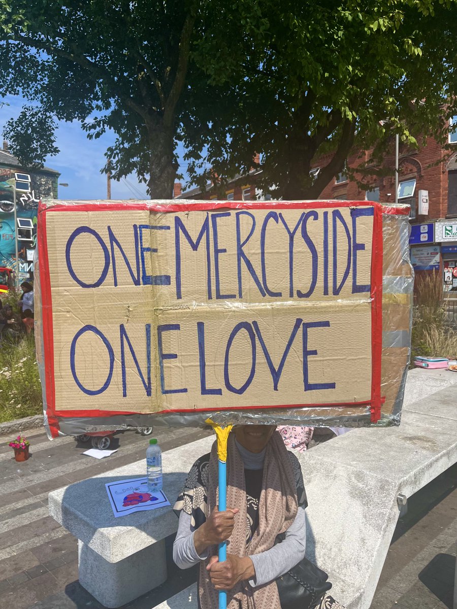 This put a smile on my face today. The kind of positivity we need at the moment! #LovingLodgeLane ⁦⁦⁦<a href="/GTDT_Liverpool/">GTDT</a>⁩ ☀️☀️☀️