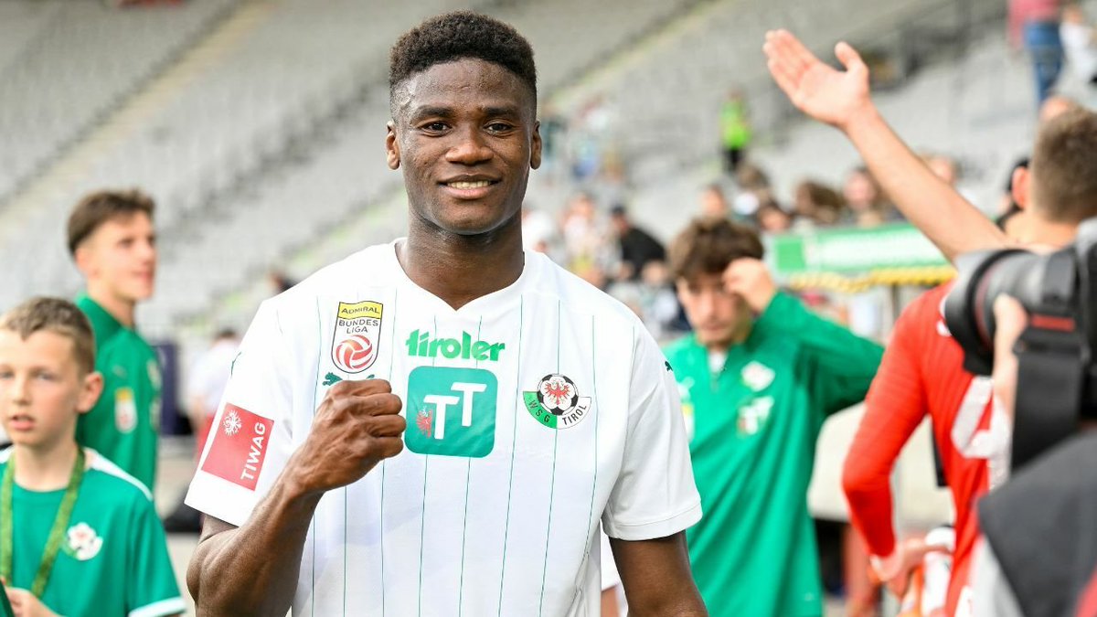 SorareAustria's tweet photo. #Diarra settled in quickly last season and will now play alongside the experienced #Hinterseer and new coach #Semlic
A switch to the wing is possible and could suit him well with his qualities : great speed, positioning and duels 💨
It's time to confirm ! 🔥 https://t.co/RsdG9GVUZ7