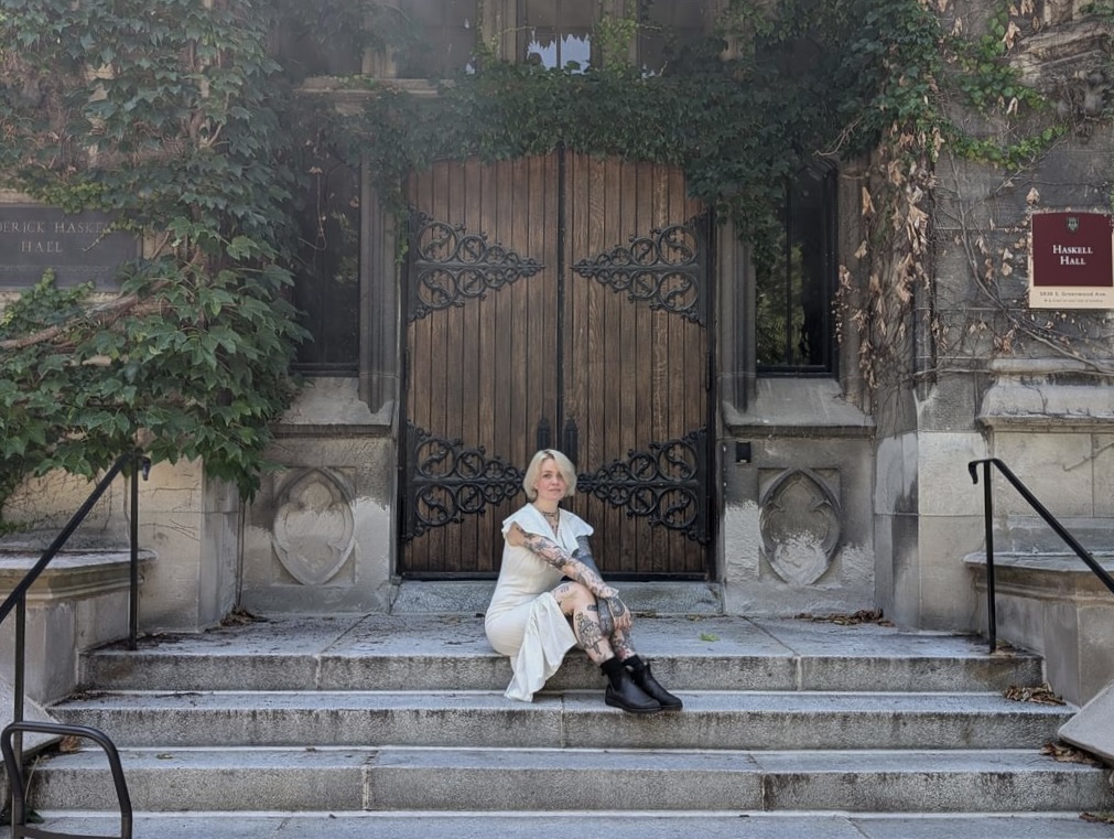 meredith graves tweet media