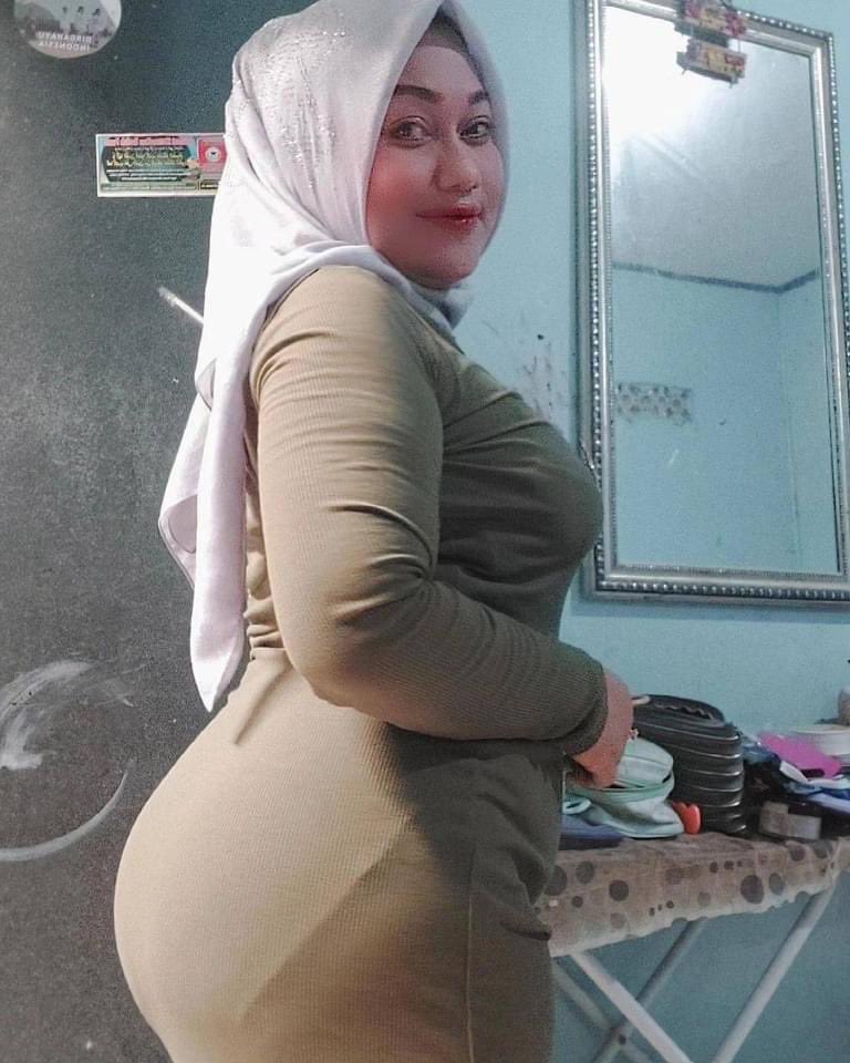 Dingin gini enaknya ngapain ya?coment dong...