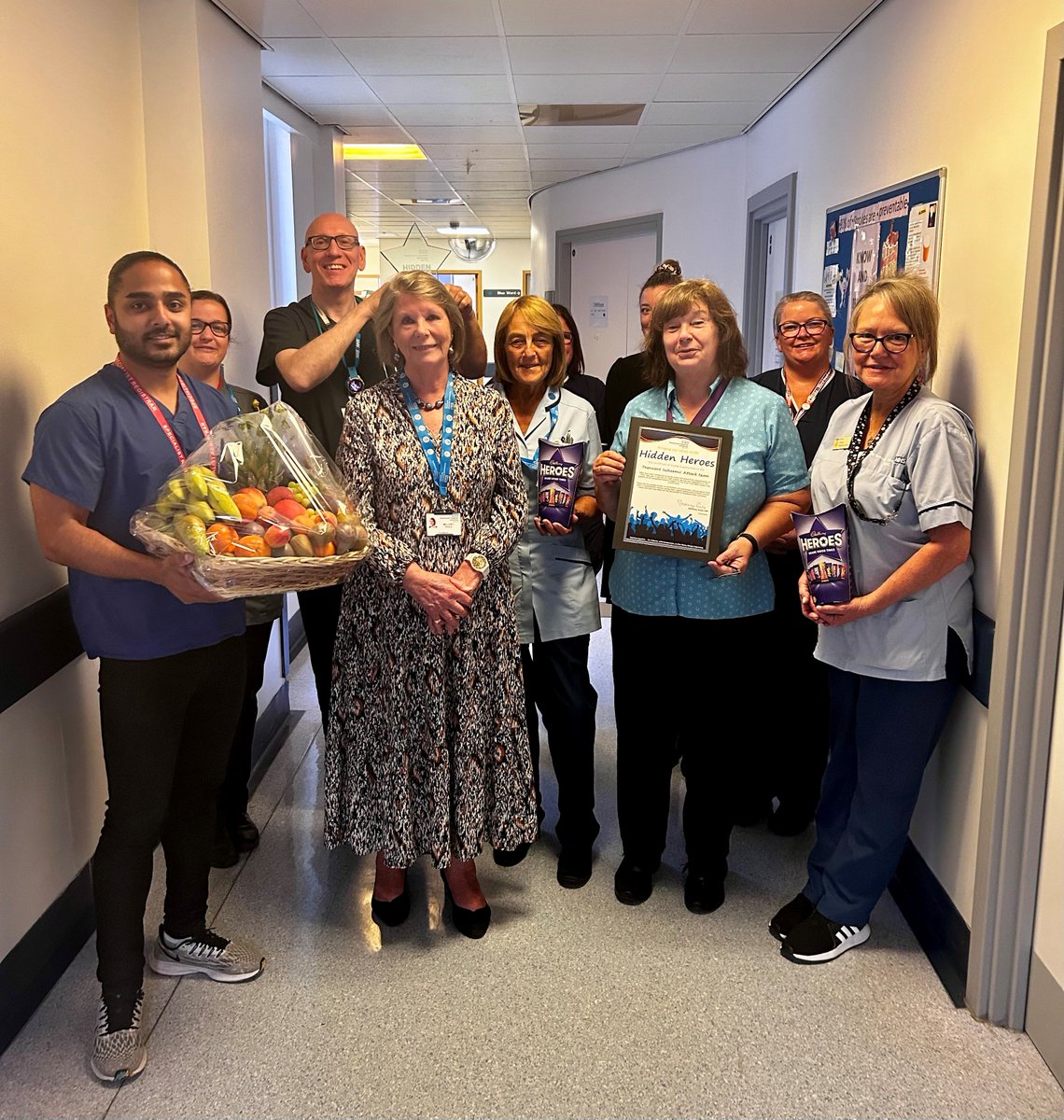 PHU Organisational Development (@phu_od) on Twitter photo Melloney Poole OBE, Chair of <a href="/PHU_NHS/">Portsmouth Hospitals University NHST</a> & <a href="/IOWNHS/">Isle of Wight NHS Trust</a> was delighted to present a Hidden Heroes Award to the PHU Transient Ischaemic Attack Team for their holistic care & compassion to patients. Going above and beyond at an often daunting time. <a href="/PorthospMUC/">Medicine & Urgent Care Divisional Leadership Team</a> @LizRix_PHU #ProudtobePHU🏆 Melloney Poole OBE, Chair of <a href="/PHU_NHS/">Portsmouth Hospitals University NHST</a> & <a href="/IOWNHS/">Isle of Wight NHS Trust</a> was delighted to present a Hidden Heroes Award to the PHU Transient Ischaemic Attack Team for their holistic care & compassion to patients. Going above and beyond at an often daunting time. <a href="/PorthospMUC/">Medicine & Urgent Care Divisional Leadership Team</a> @LizRix_PHU #ProudtobePHU🏆