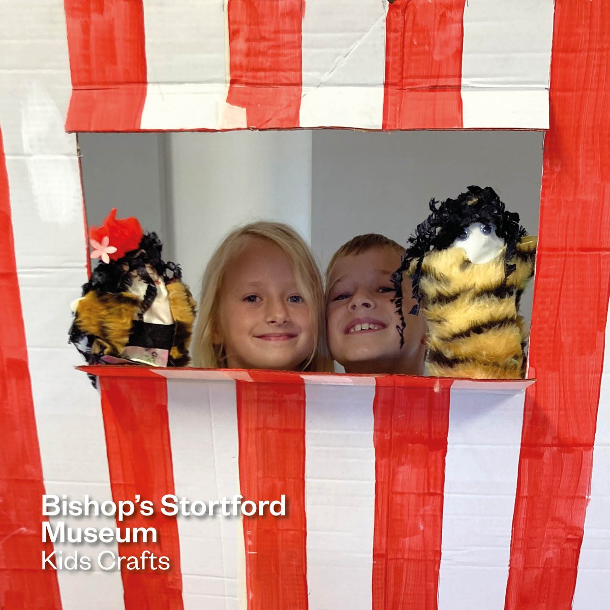 Come in out of the heat and make your own glove puppet - then perform your own show in our booth! 🎪
Drop in Wednesday and Thursday between 10am and 2pm! 🌞
Let us know you're coming: southmillarts.ticketsolve.com/tic.../shows/8…
#whatson #crafts #bishopsstortford #herts #essex #stortford
