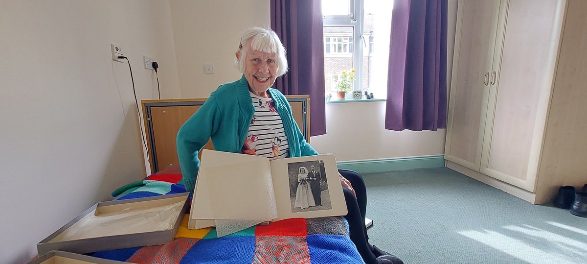 so precious sharing wedding memories.
<a href="/AnchorLaterLife/">Anchor</a>